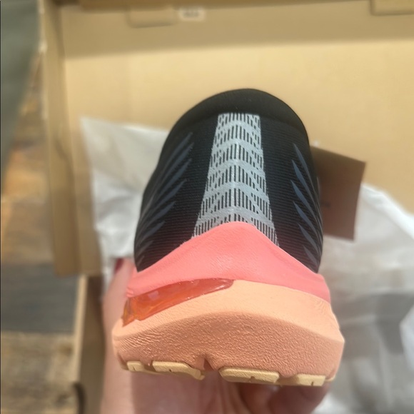 Asics Black and Silver GT-2000 11 Sneakers - Picture 5 of 8